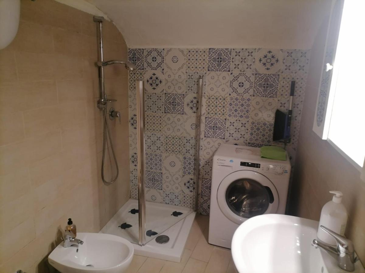 Tinnyhouse Naples Luaran gambar