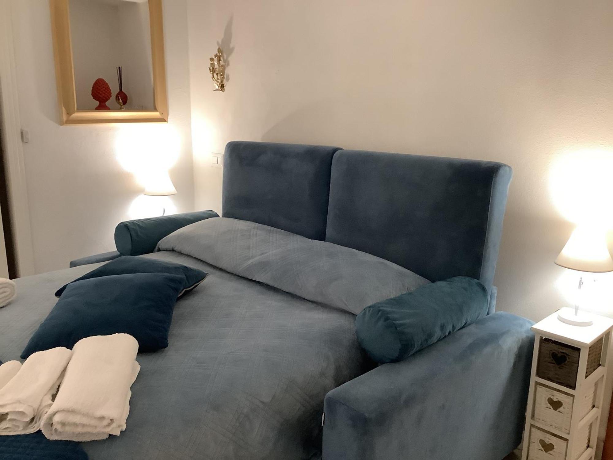 Tinnyhouse Naples Luaran gambar